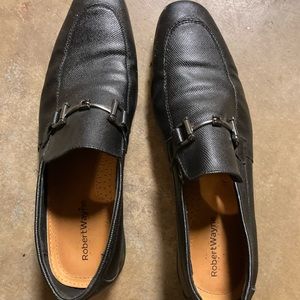 Robert Wayne size 12